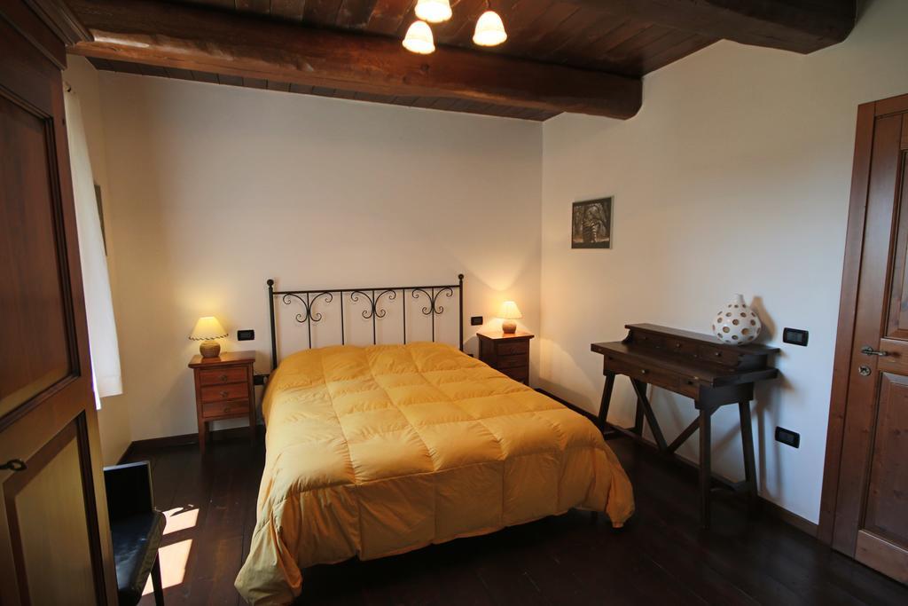 Agriturismo Valdifiori Sassoferrato Værelse billede