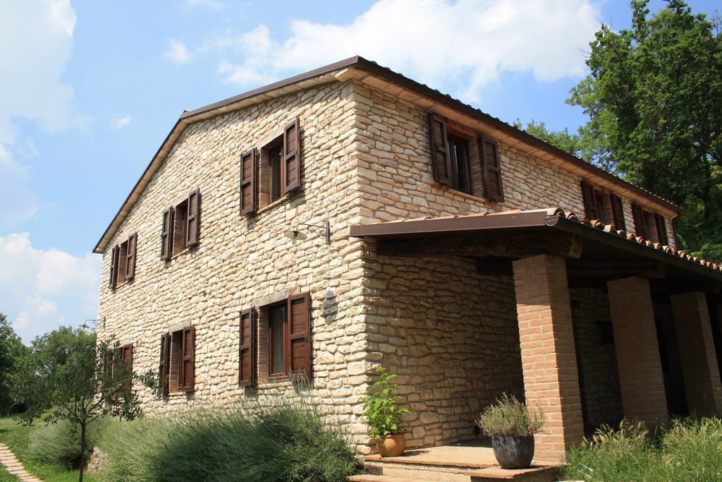 Agriturismo Valdifiori Sassoferrato Eksteriør billede